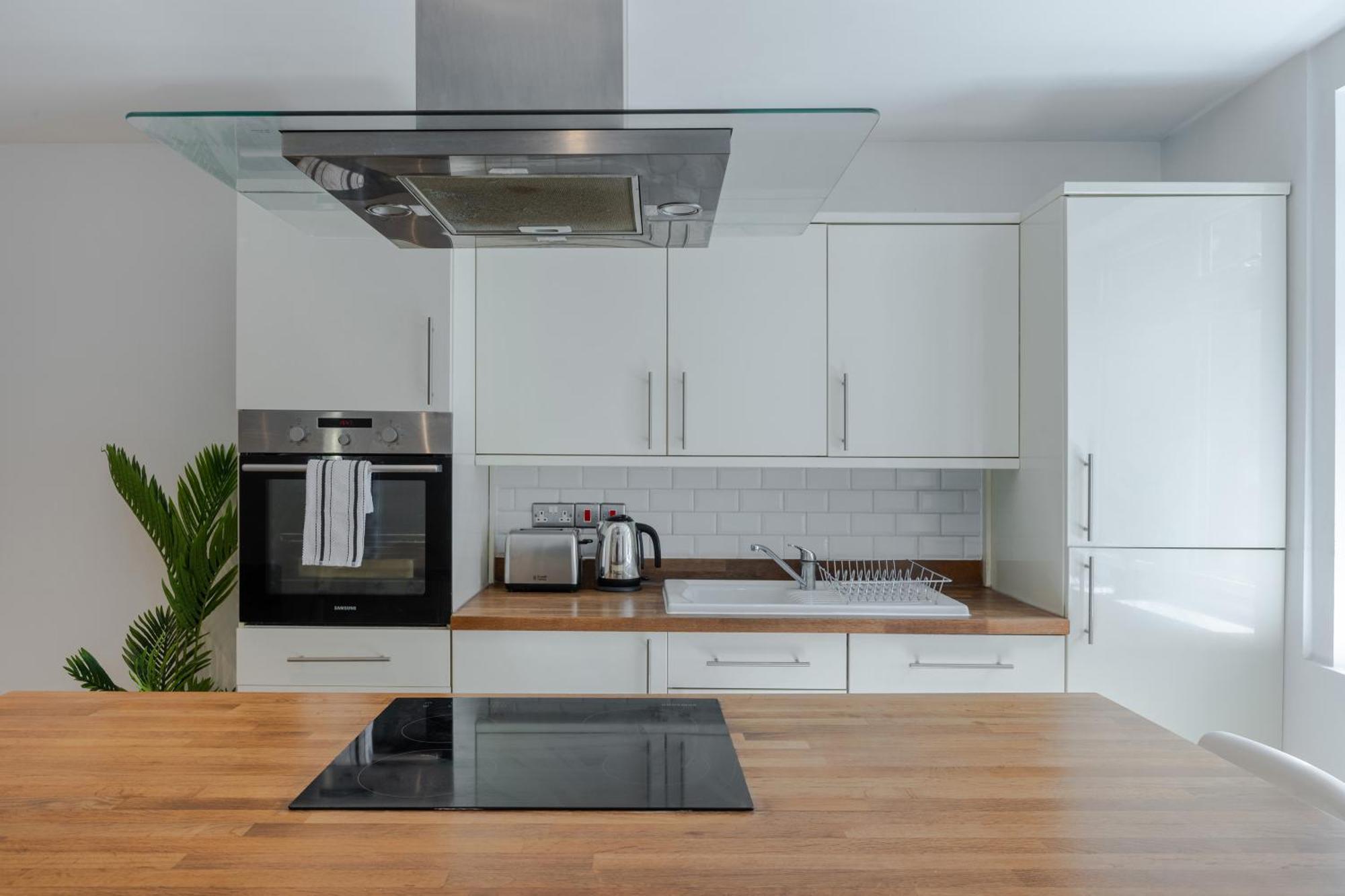 Stylish Two Bedroom Apartment By Central London With Garden Eksteriør bilde