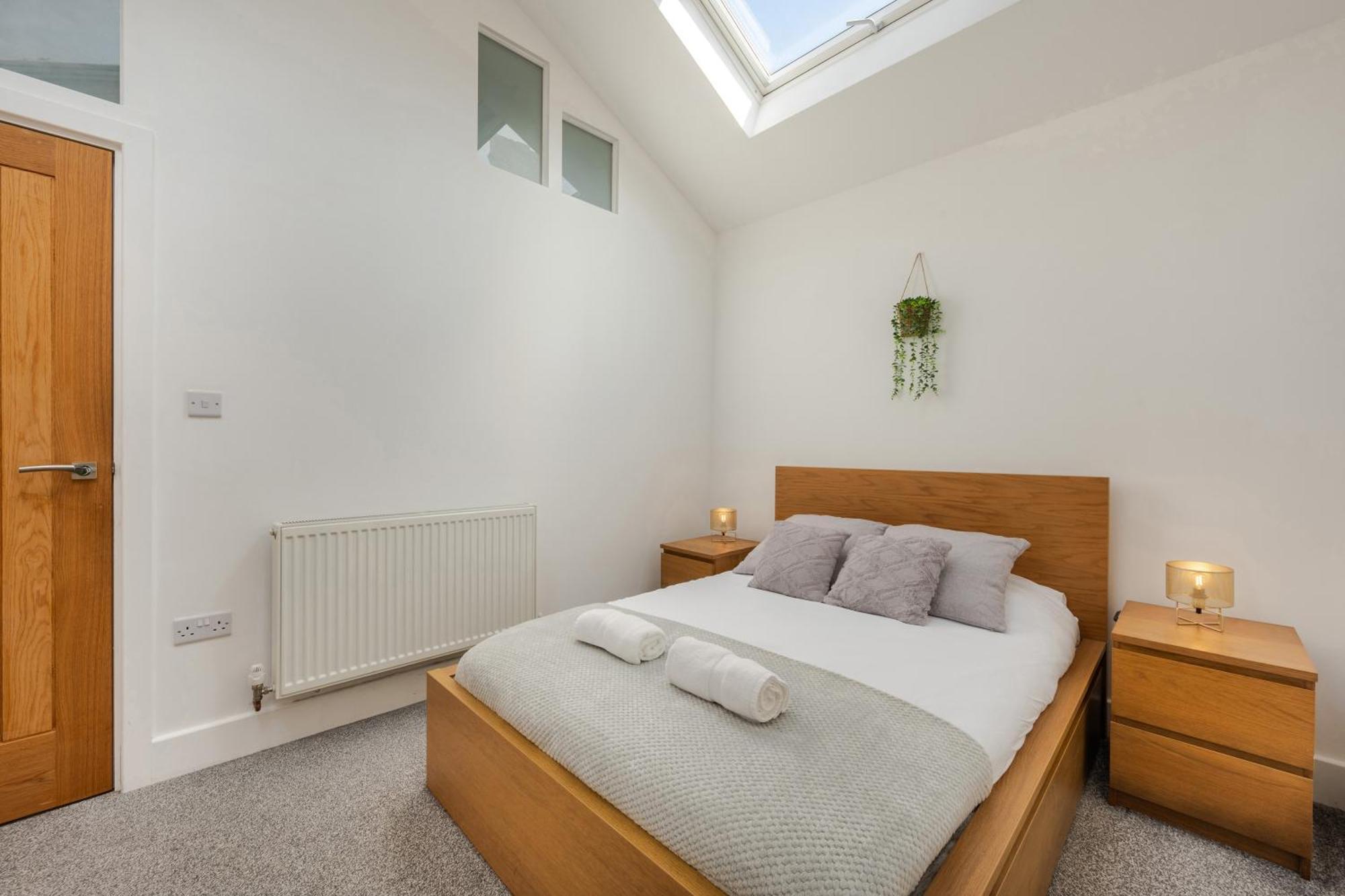 Stylish Two Bedroom Apartment By Central London With Garden Eksteriør bilde