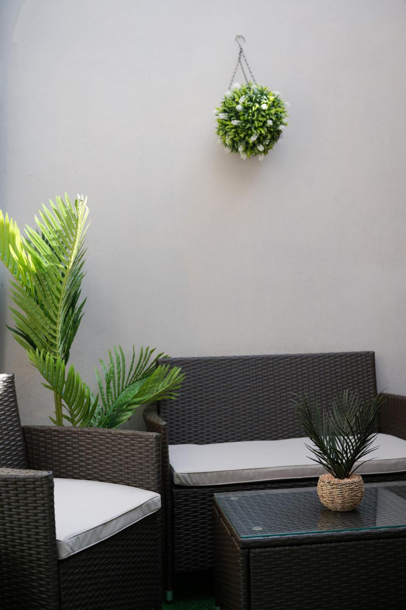Stylish Two Bedroom Apartment By Central London With Garden Eksteriør bilde
